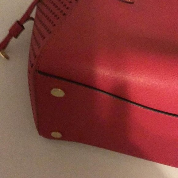 BRAND NEW MICHAEL KORS VOYAGER IN PINK - Picture 3 of 7